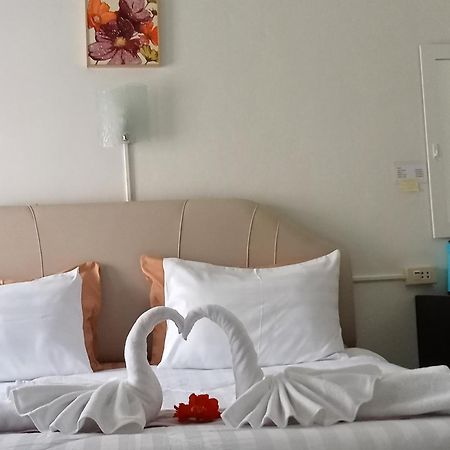 Happy Home Guest House Ban Phe Exterior foto